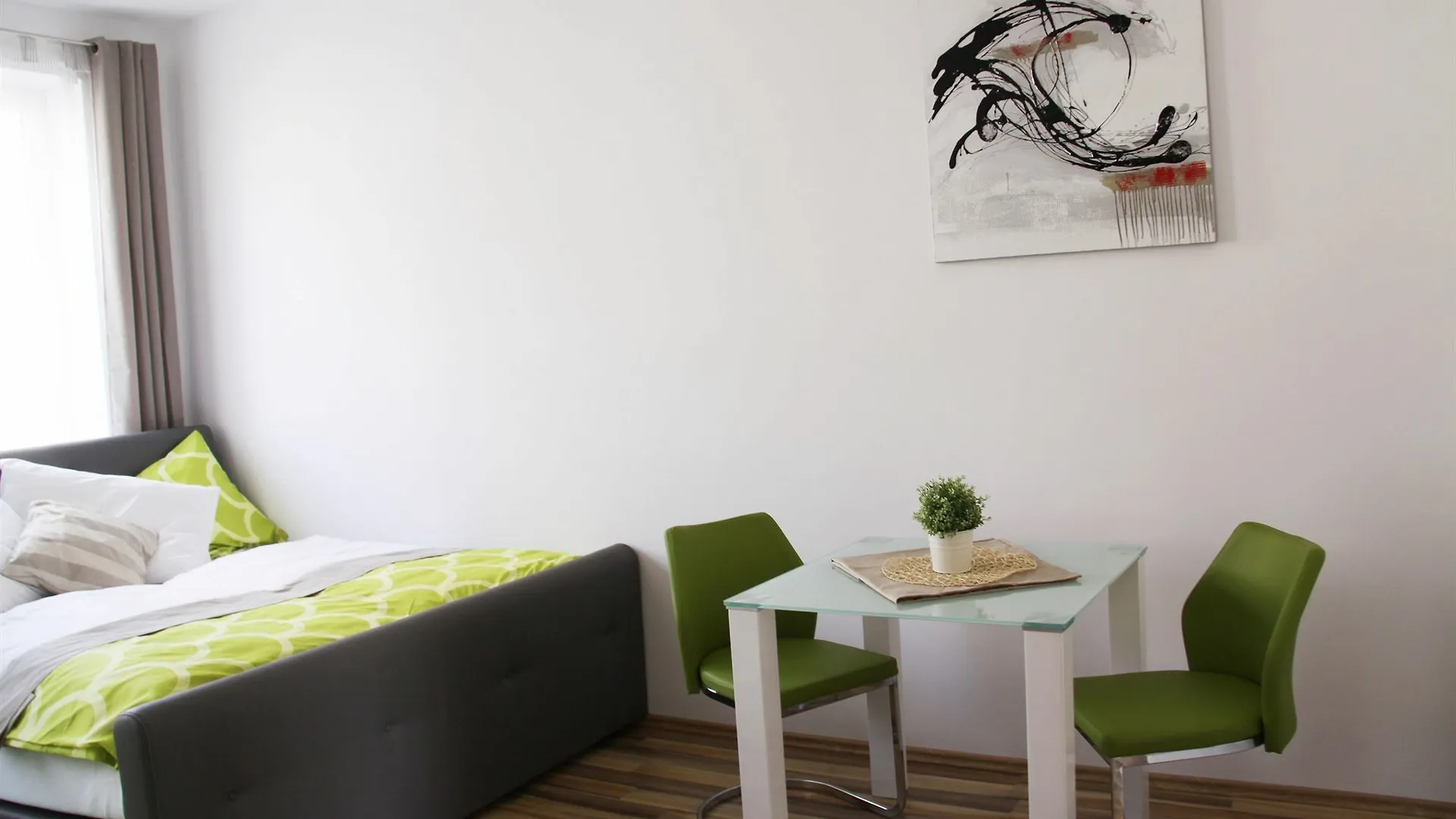 Apartment Huglgasse Vídeň 0*,  Rakousko